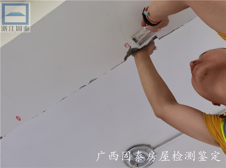 ����׃�η������w�Y(ji��)��(g��u)�z�yҪ�c