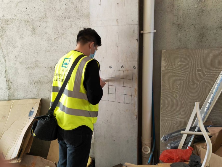 ���ݸ���ӹ̌�(sh��)ʩ���E